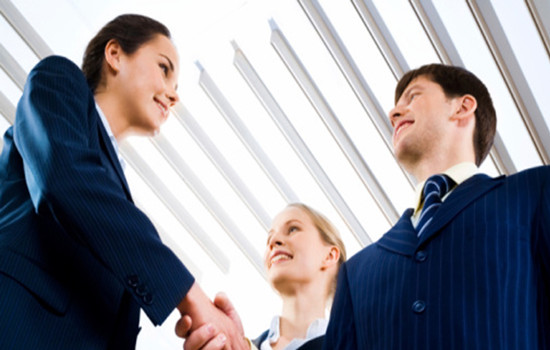 申请美国大学“学力”比“学
    <!--文章 end-->
    </div>
    <div  style=